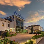 Hotel Insteia 3*