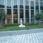 Hotel Insteia 3*