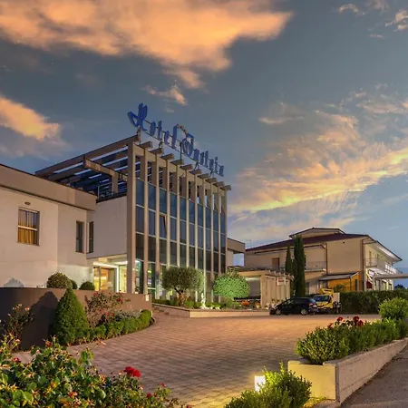 Otel Insteia 3*