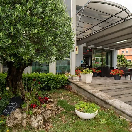 Hotel Insteia Polla