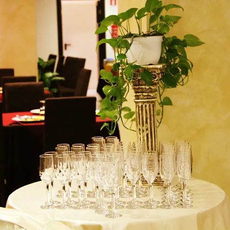 Hotel Insteia 3*