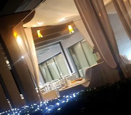 Ξενοδοχείο Insteia Polla