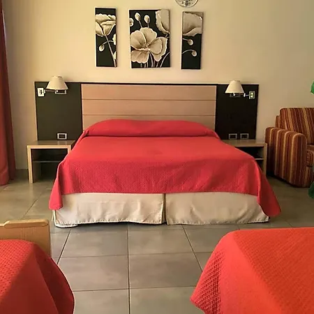 Insteia Hotel