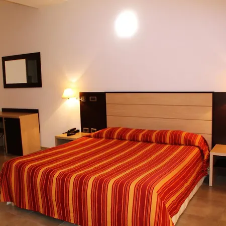 Ξενοδοχείο Insteia 3*