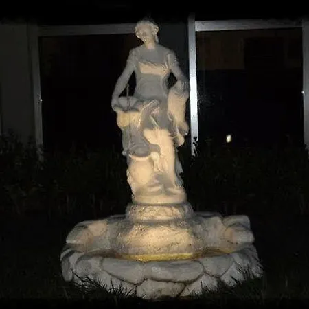 Ξενοδοχείο Insteia 3*